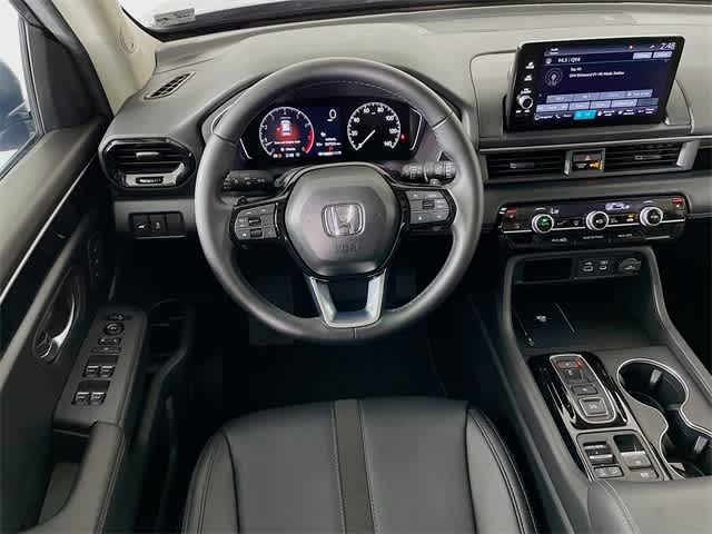 2025 Honda Pilot Touring photo 25