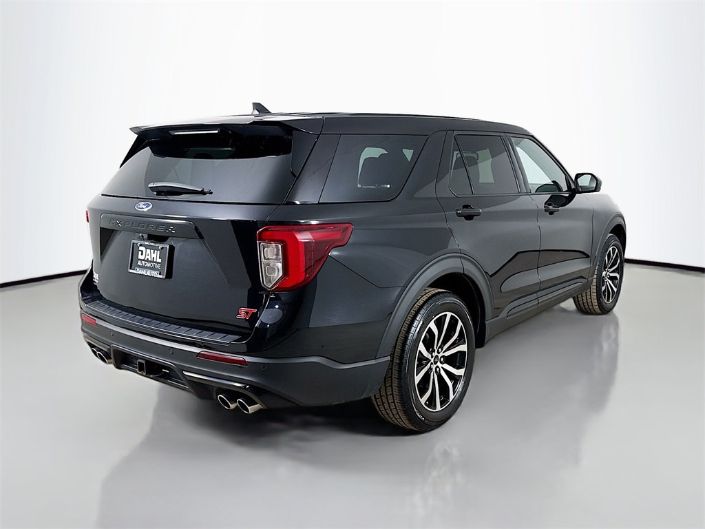 2022 Ford Explorer ST photo 11