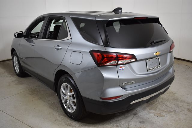 2024 Chevrolet Equinox LT photo 3