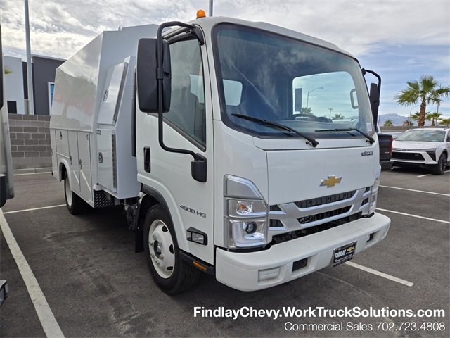 2024 Chevrolet Silverado 4500HD photo 2