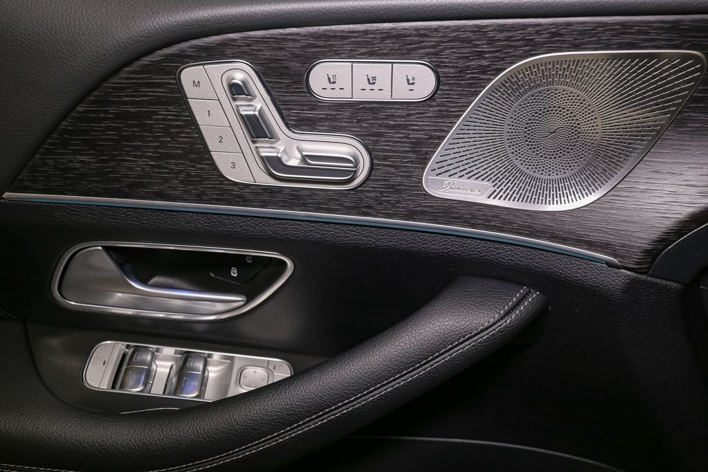 2025 Mercedes Benz GLS 450 4MATIC photo 46
