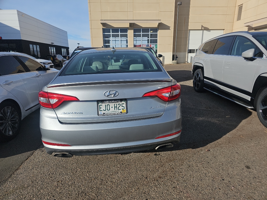 2015 Hyundai Sonata Sport photo 3