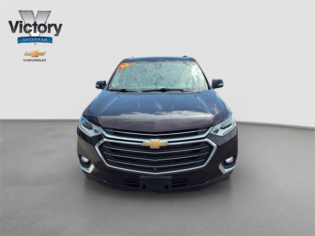 Used 2021 Chevrolet Traverse Premier with VIN 1GNEVKKW4MJ137454 for sale in Kansas City
