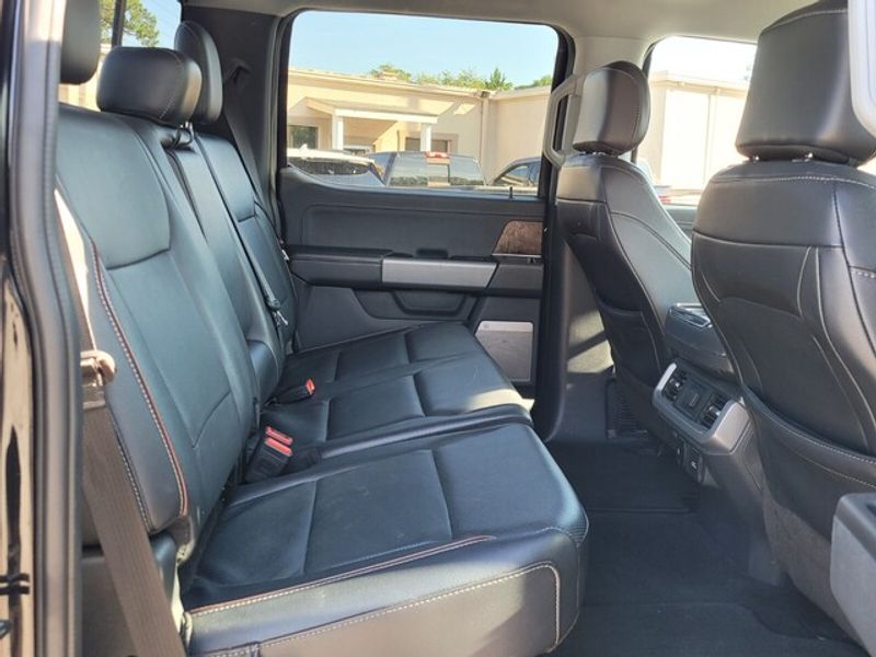 2023 Ford F-150 Lariat photo 14