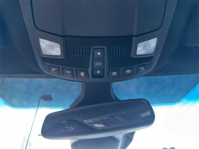 2020 Ford Edge ST photo 19