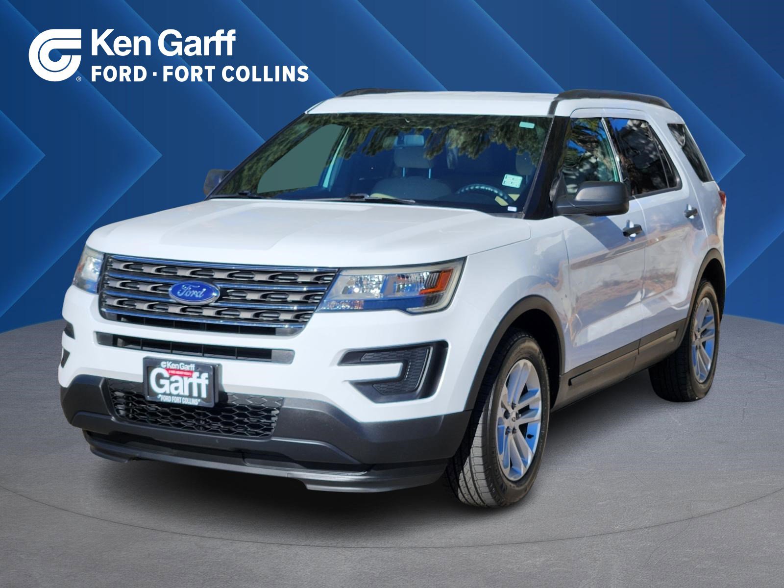 2017 Ford Explorer Base's photo