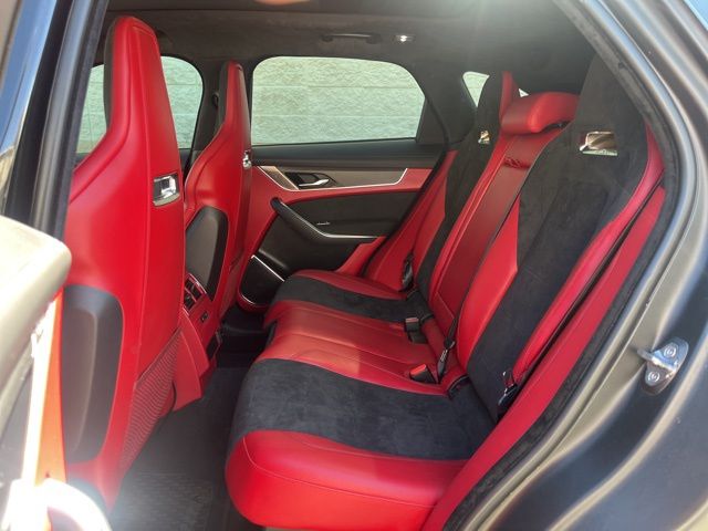 2021 Jaguar F-PACE SVR photo 9