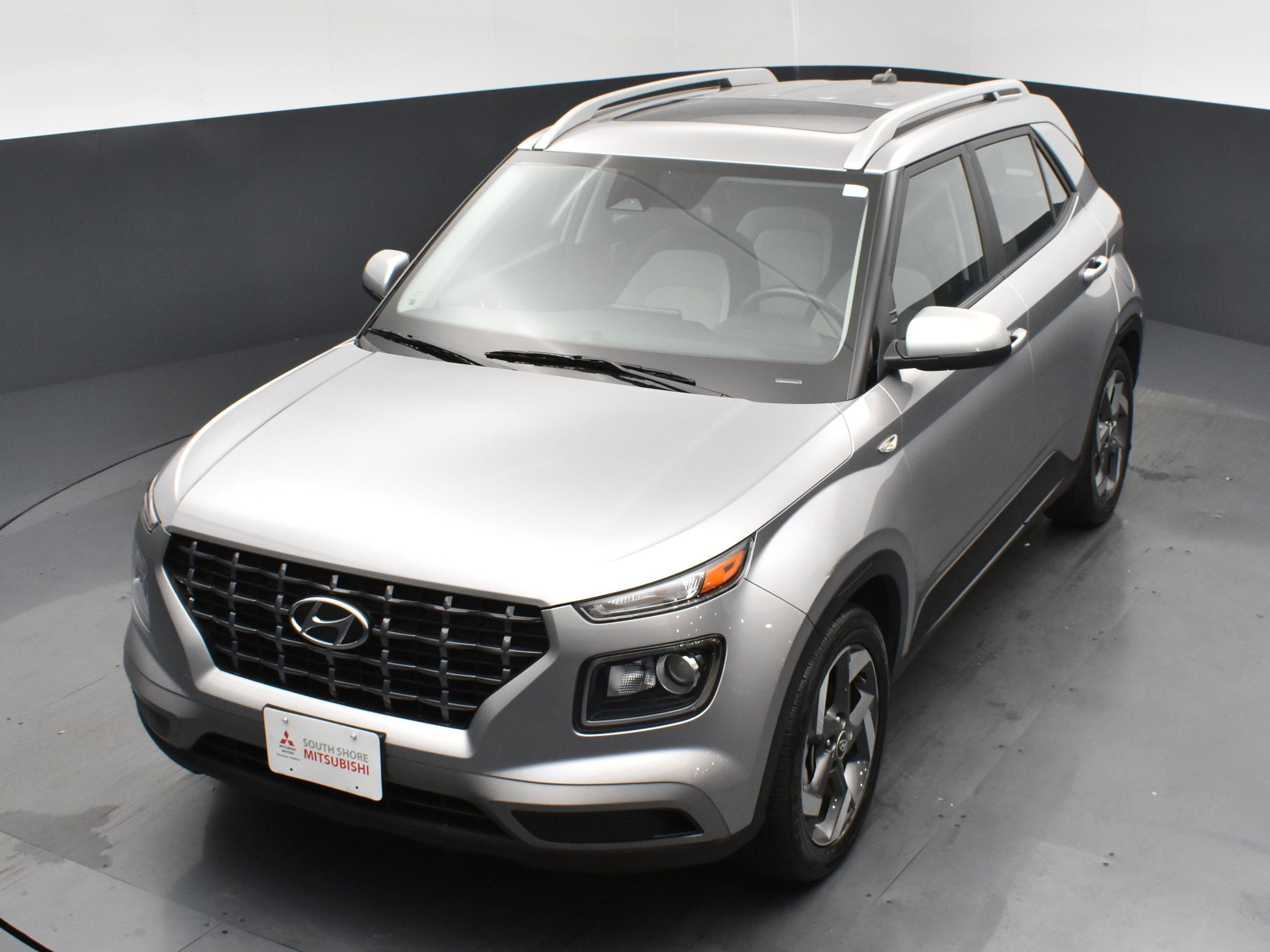 2023 Hyundai Venue SEL photo 19