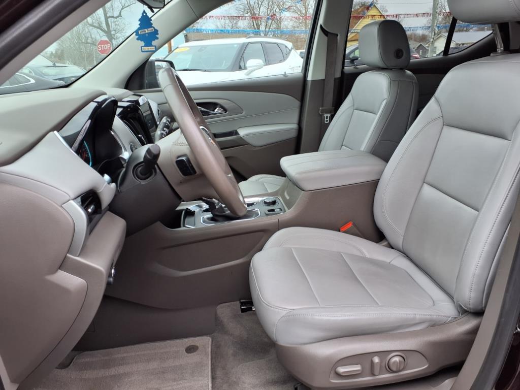 2021 Chevrolet Traverse Leather photo 4
