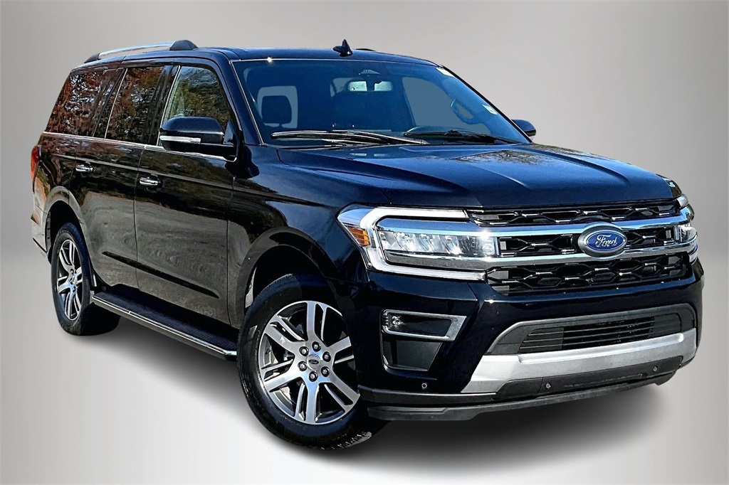 2023 Ford Expedition Limited's photo