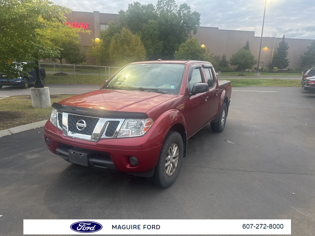 2015 Nissan Frontier SV Crew Cab photo 9