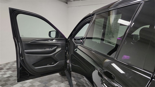 2025 Jeep Grand Cherokee L Altitude - Photo 17