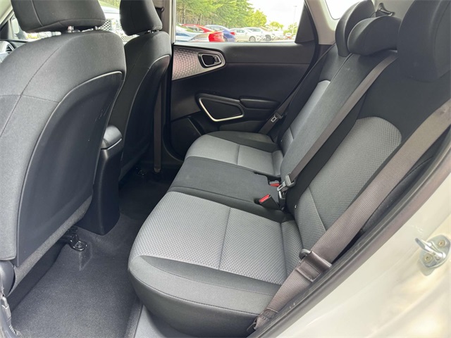 2023 Kia Soul LX photo 13
