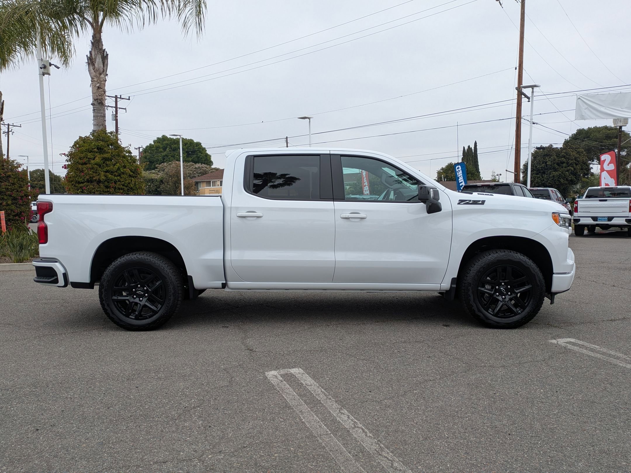 2025 Chevrolet Silverado 1500 RST photo 6