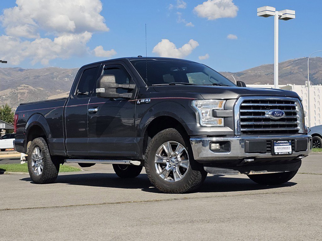 2015 Ford F-150 XLT photo 2