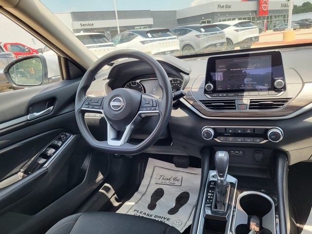2023 Nissan Altima 2.5 SV photo 15