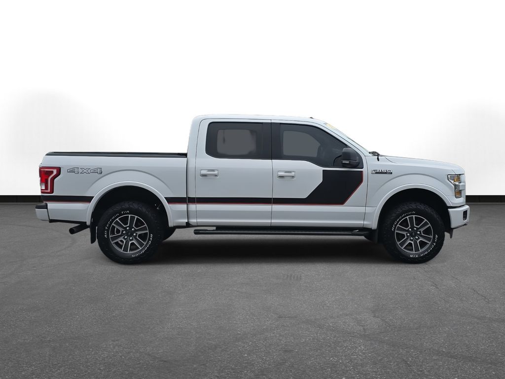 2015 Ford F-150 XLT photo 2
