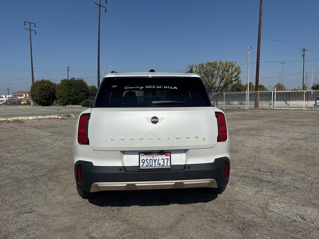 2025 Mini Countryman Iconic photo 3