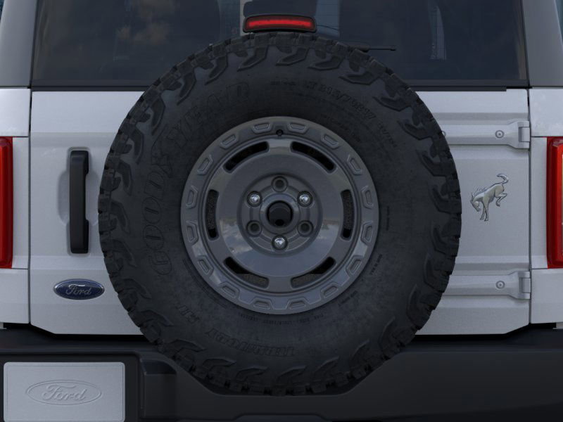 2025 Ford Bronco Base photo 22