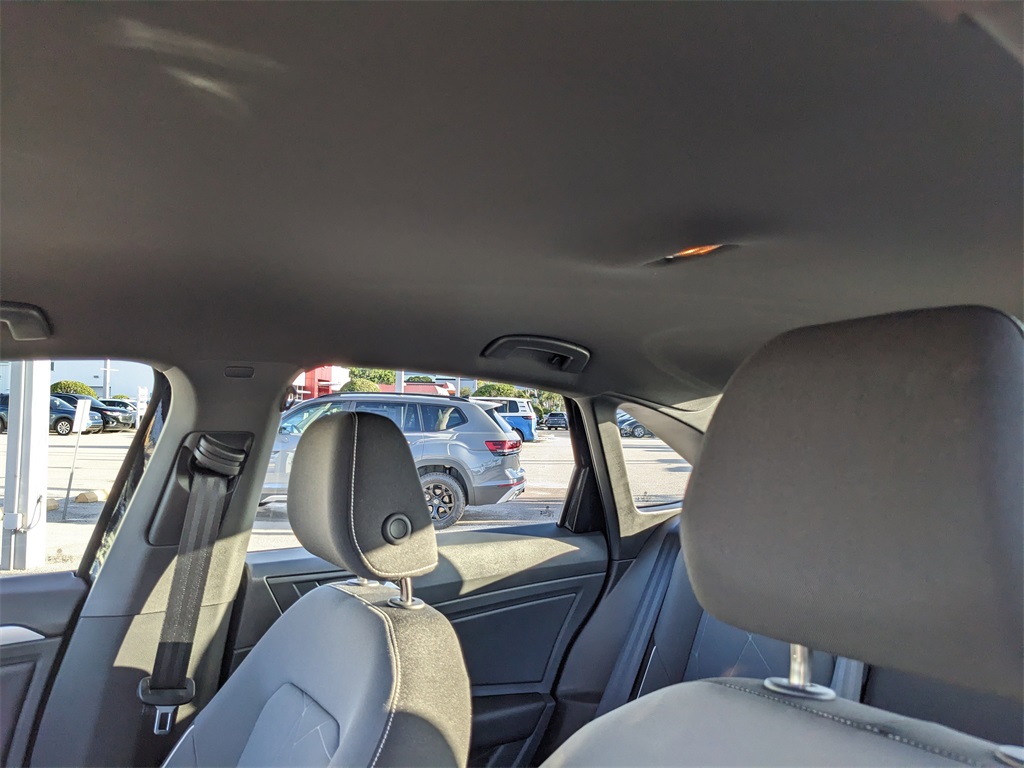2025 Volkswagen Jetta 1.5T Sport photo 17
