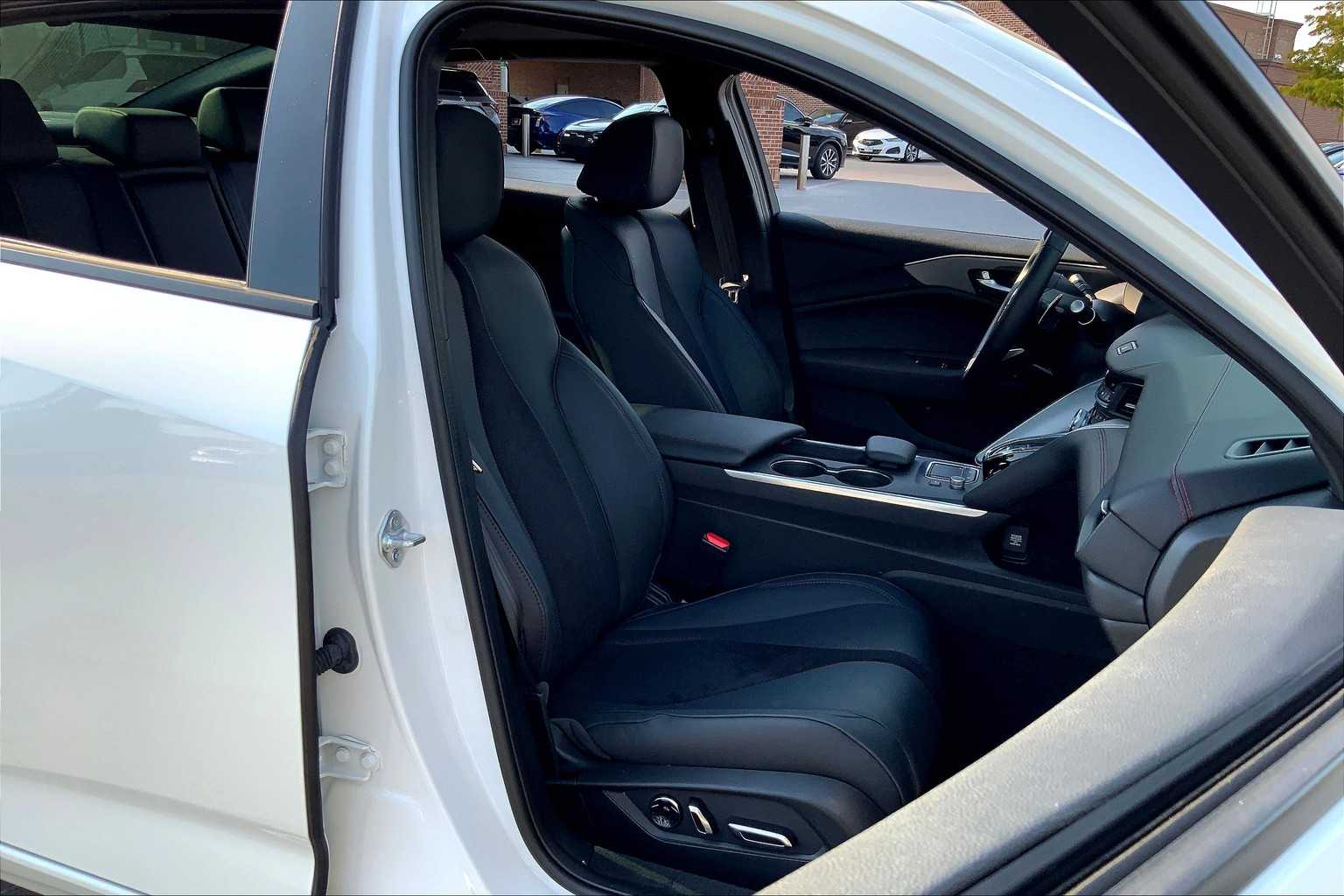 2025 Acura TLX SH-AWD A-Spec photo 8
