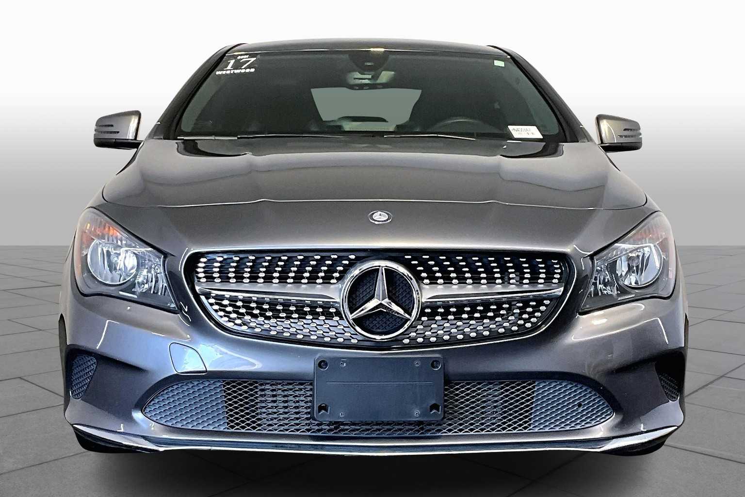 2017 Mercedes Benz CLA 250 4MATIC photo 3