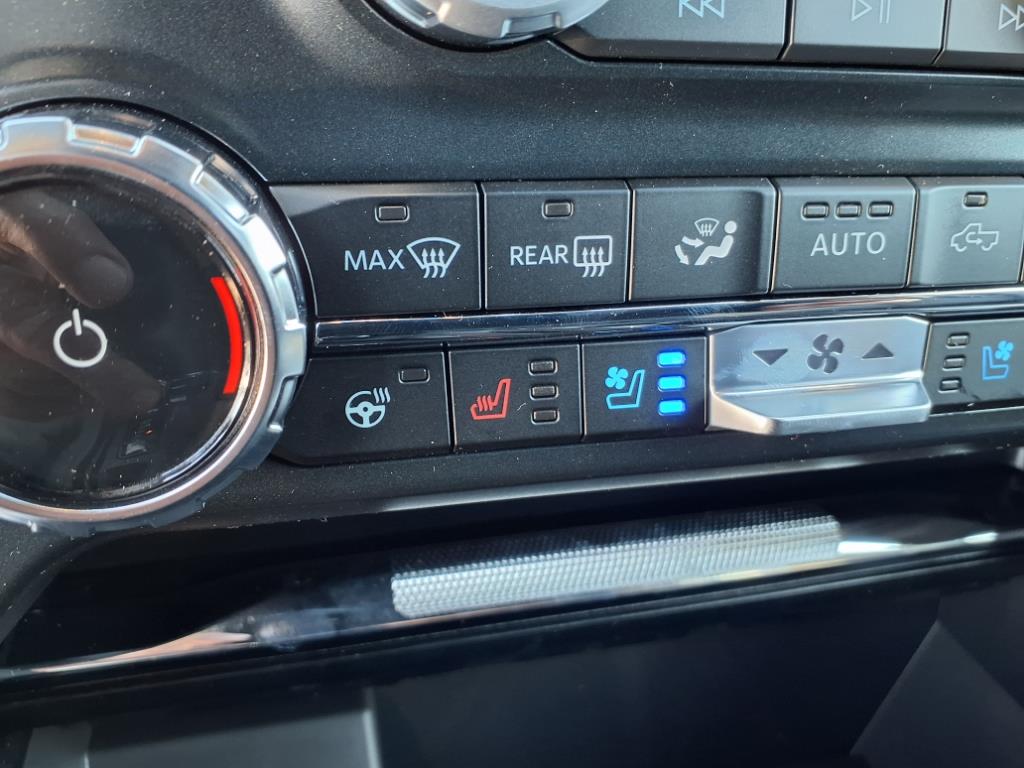2025 Ford F-150 Lariat photo 7