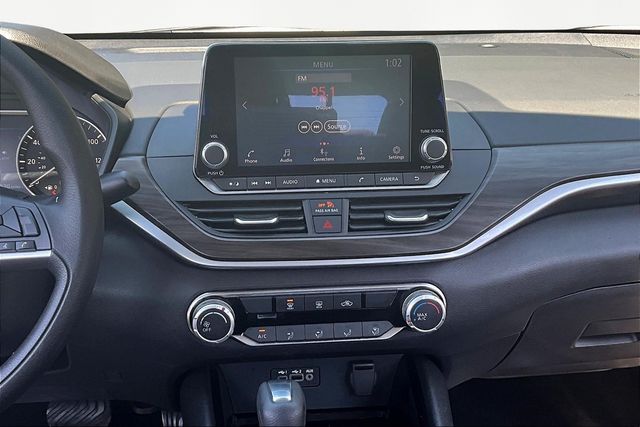 2024 Nissan Altima 2.5 SV photo 9