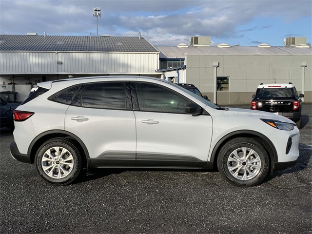 2025 Ford Escape Active photo 6