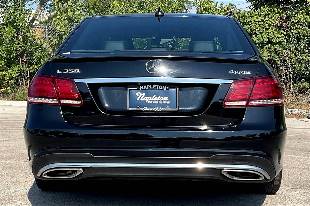 2016 Mercedes Benz E 350 4MATIC photo 3