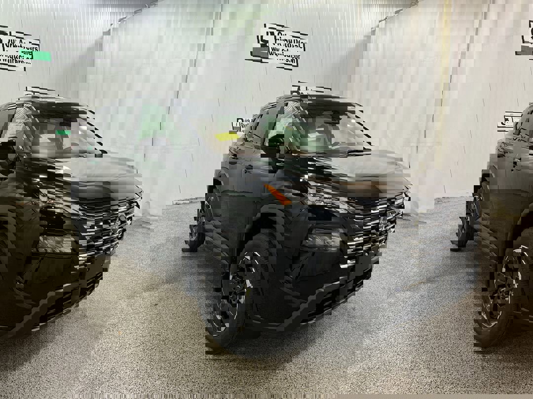 2026 Nissan Rogue SV's photo