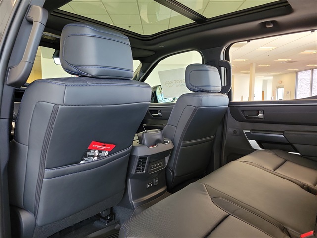 2025 Toyota Tundra Platinum CrewMax photo 13