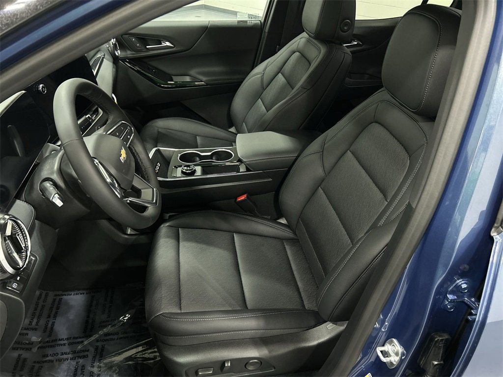 2026 Chevrolet Equinox LT photo 7