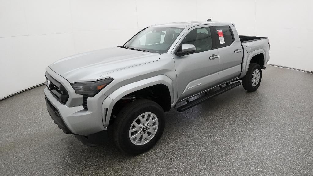 2025 Toyota Tacoma SR5's photo