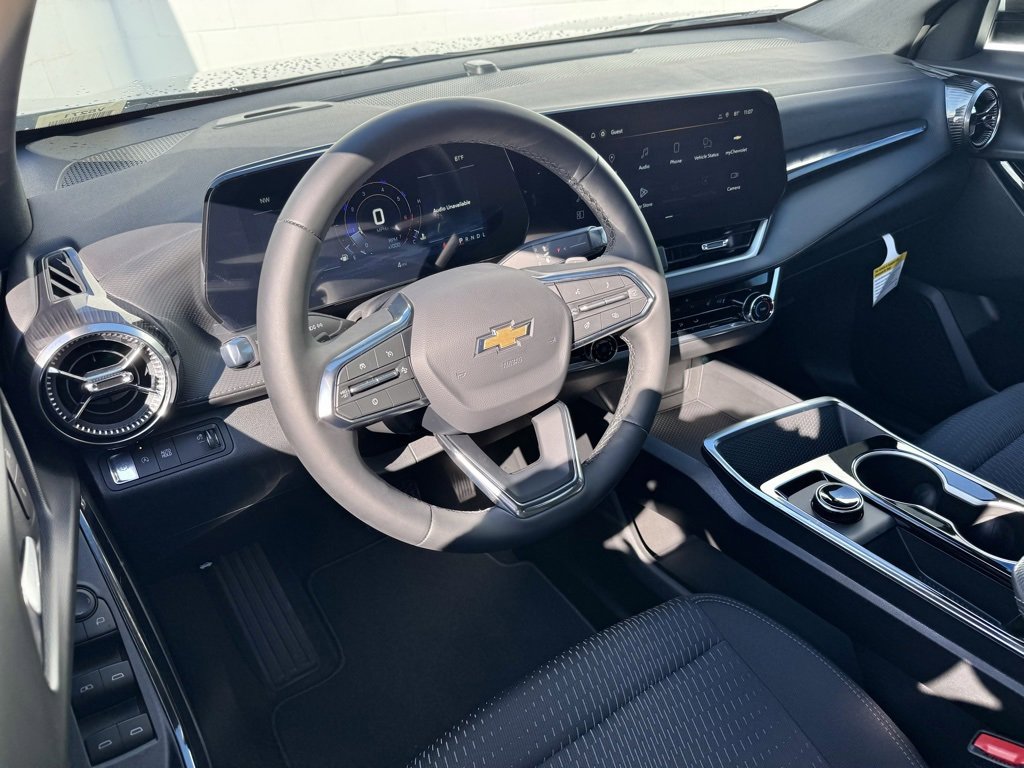 2026 Chevrolet Equinox LT photo 3