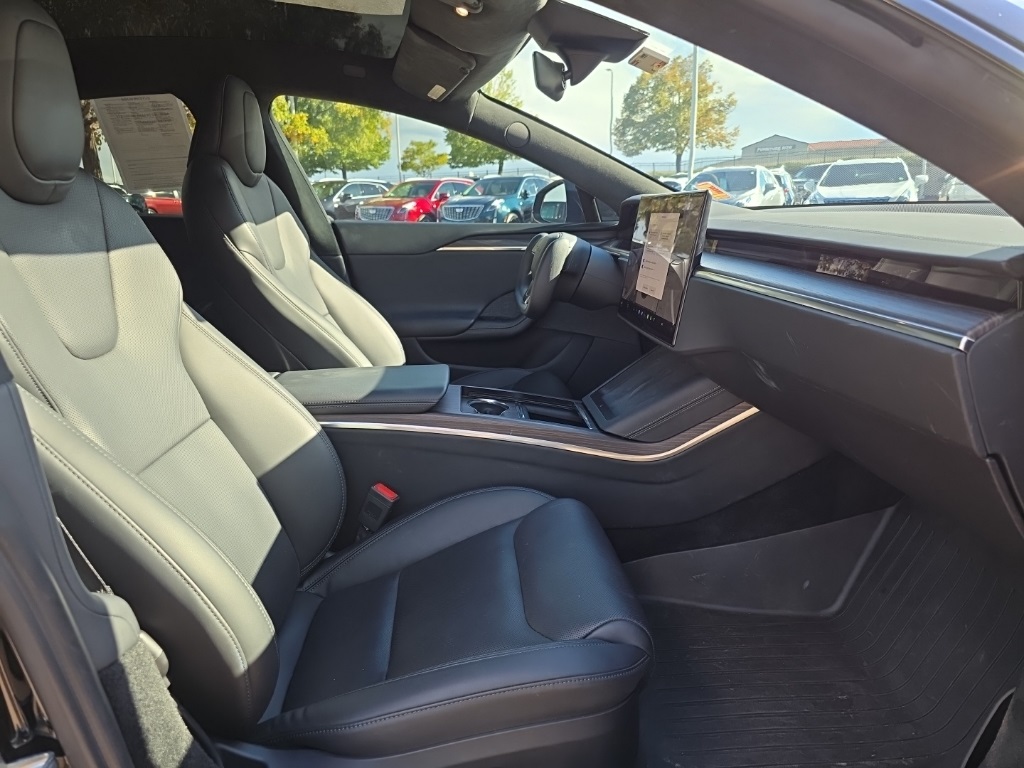 2022 Tesla Model S photo 21