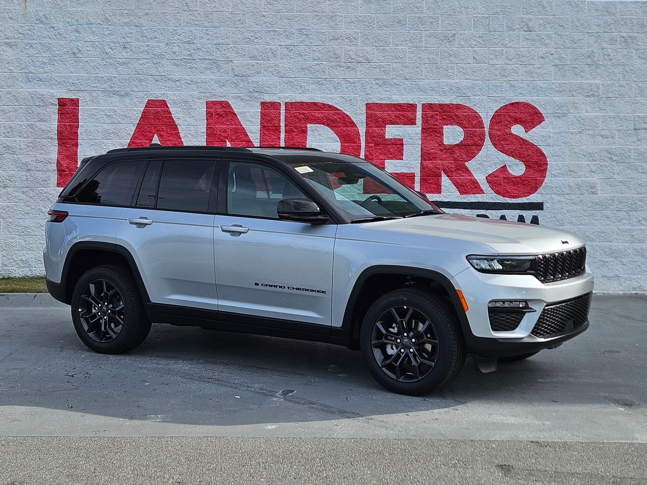 2025 Jeep Grand Cherokee Limited's photo