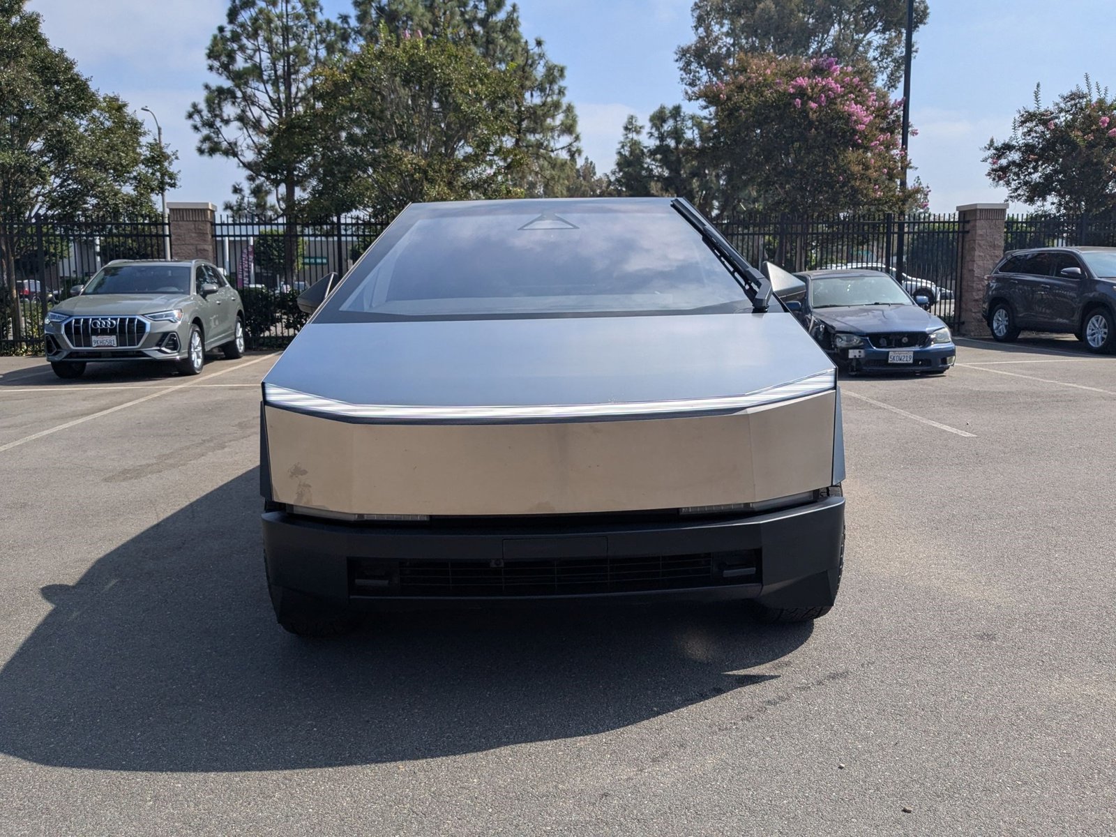 Used 2024 Tesla Cybertruck Base with VIN 7G2CEHED7RA055918 for sale in Cerritos, CA
