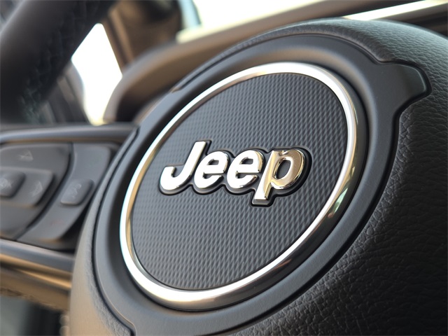 2025 Jeep Gladiator Sport photo 22