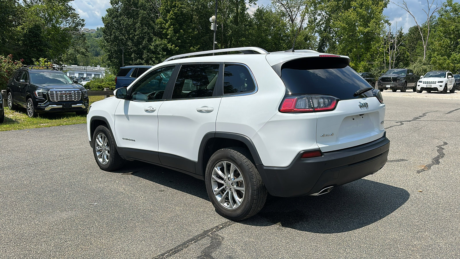 2021 Jeep Cherokee Latitude Lux photo 6
