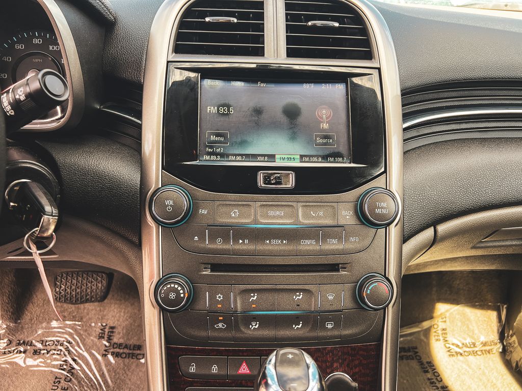2013 Chevrolet Malibu 1LT photo 22