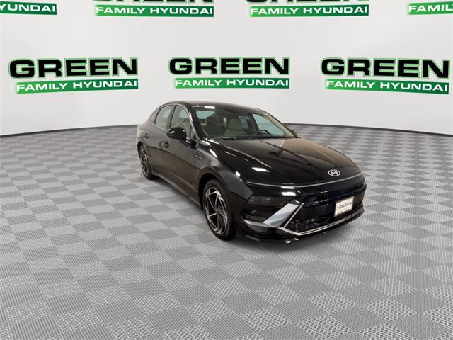 2025 Hyundai Sonata SEL Convenience photo 3