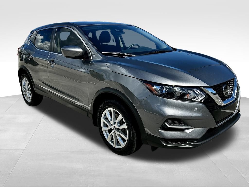 2021 Nissan Rogue Sport S photo 2
