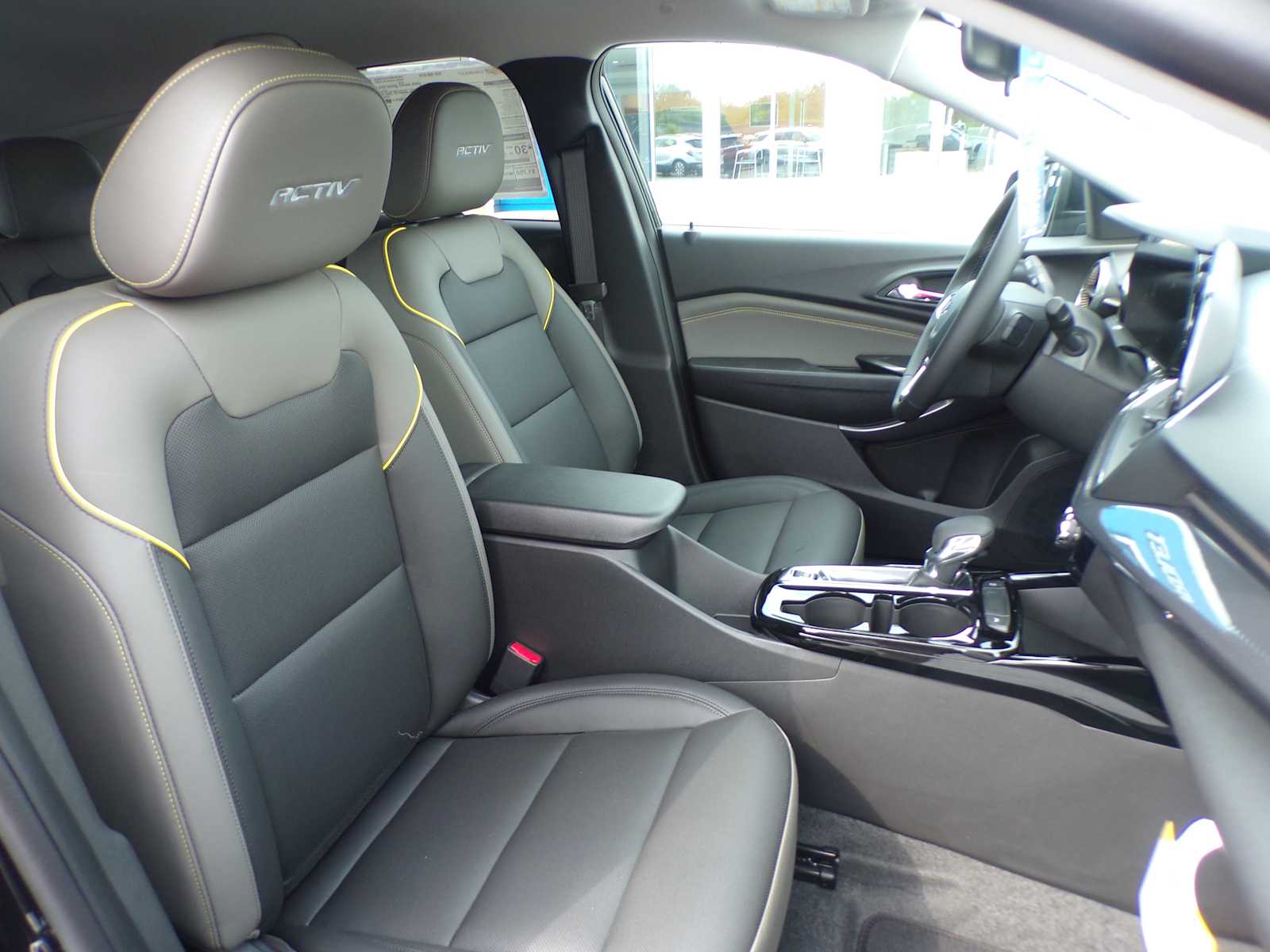 2025 Chevrolet Trax ACTIV photo 8