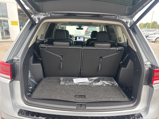 2026 Volkswagen Atlas SE Technology photo 8