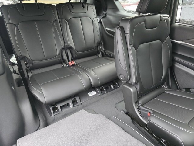 2025 Jeep Grand Cherokee Limited photo 24