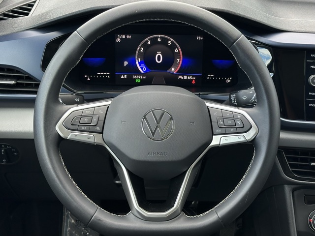 2022 Volkswagen Taos SE photo 4