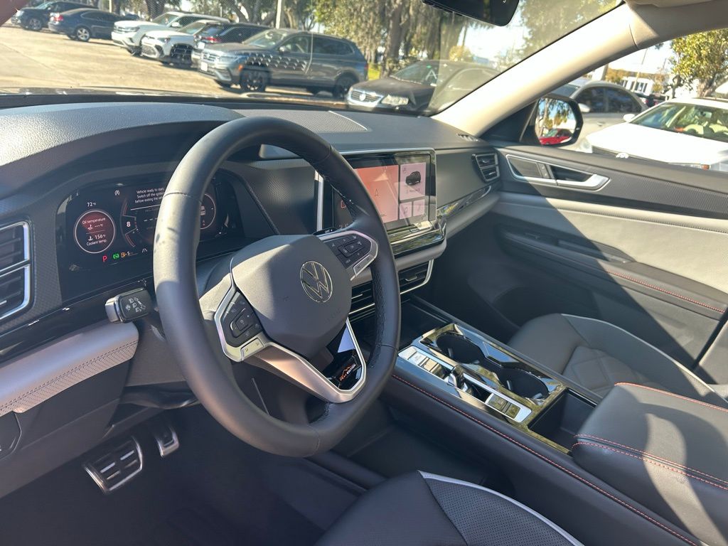 2026 Volkswagen Atlas Peak Edition SE photo 3