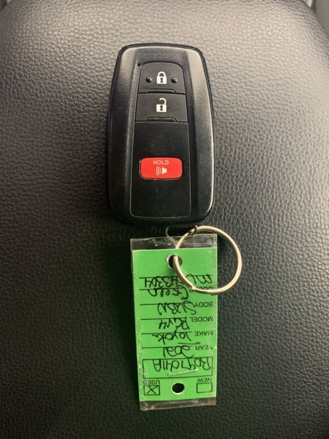 2021 Toyota RAV4 Hybrid XLE photo 29