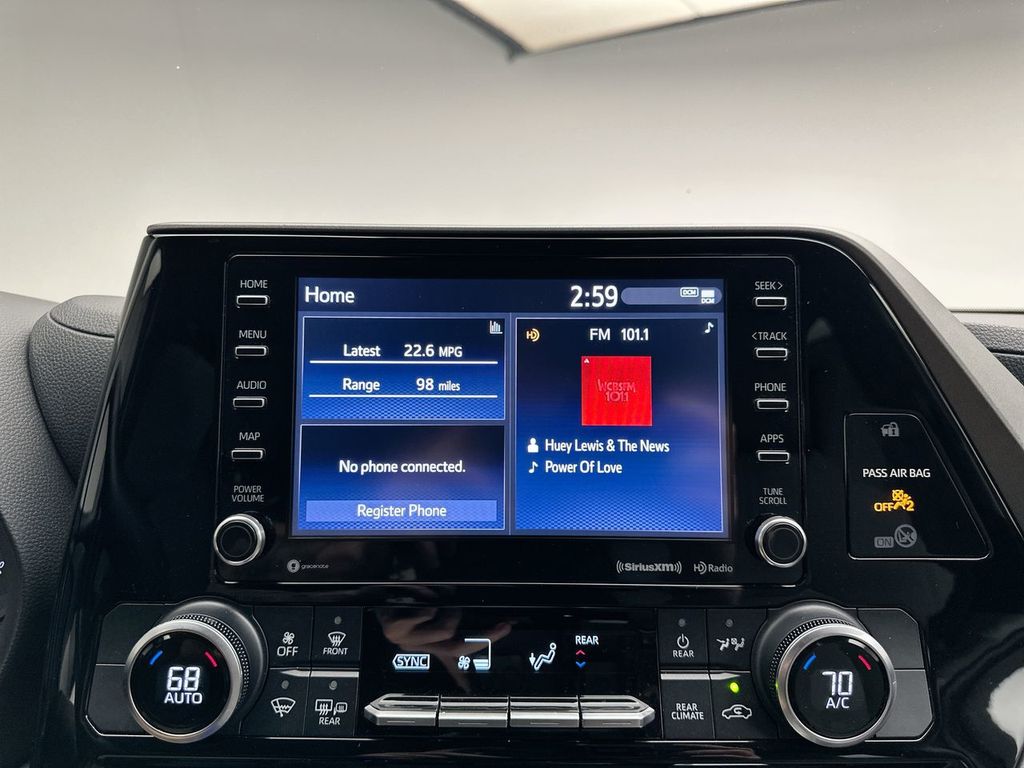 2020 Toyota Highlander L photo 13